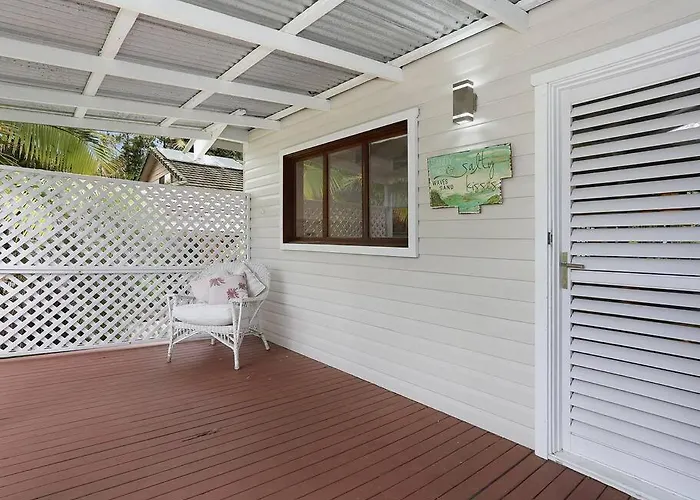Palmberry Wooloweyah -Yamba- Ljhooker Yamba