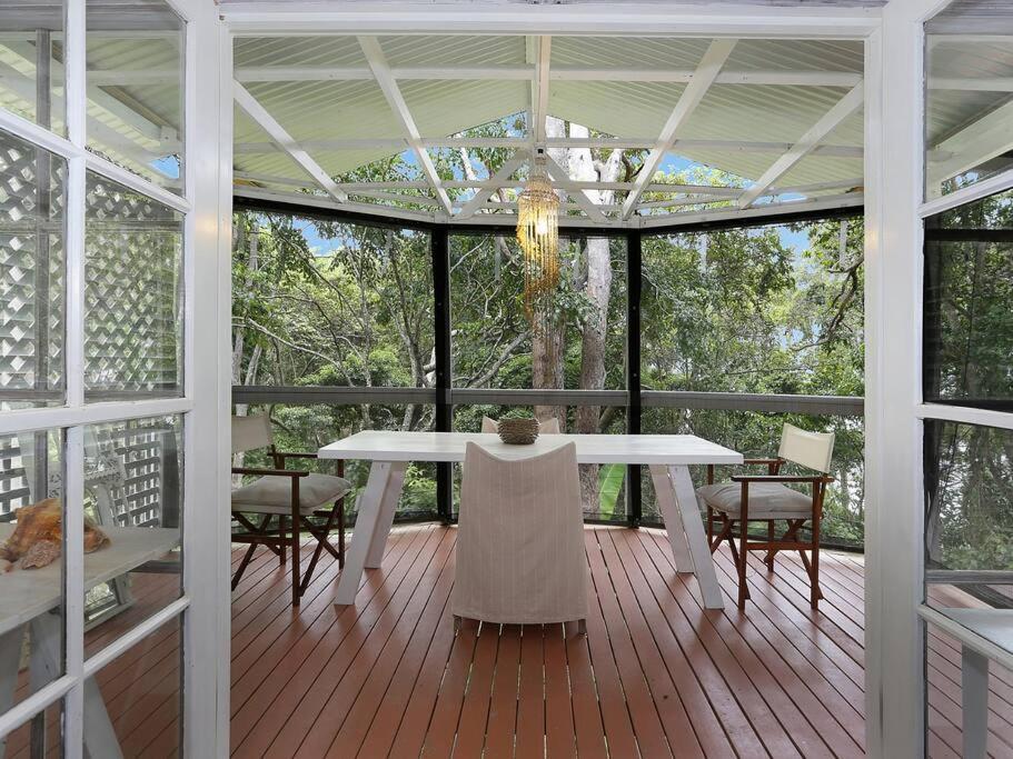 Palmberry Wooloweyah -yamba- Ljhooker * Yamba