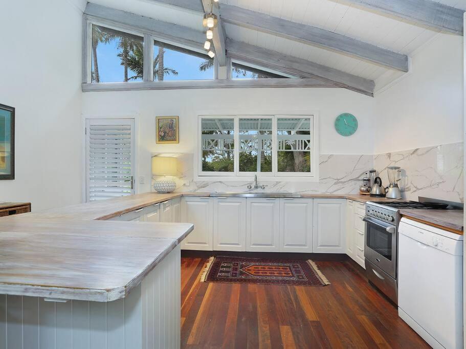 Holiday home Palmberry Wooloweyah -yamba- Ljhooker Yamba