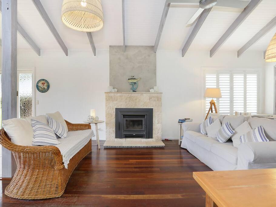 Palmberry Wooloweyah -yamba- Ljhooker Holiday home Yamba